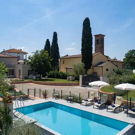 Severina Villa *